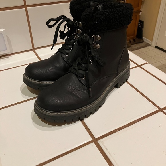 Womens black ankle boots size 8 - Picture 3 of 3